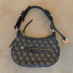 Dooney and Bourke purse